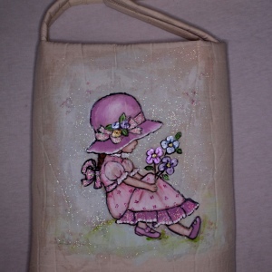 Bolsa niña con flores